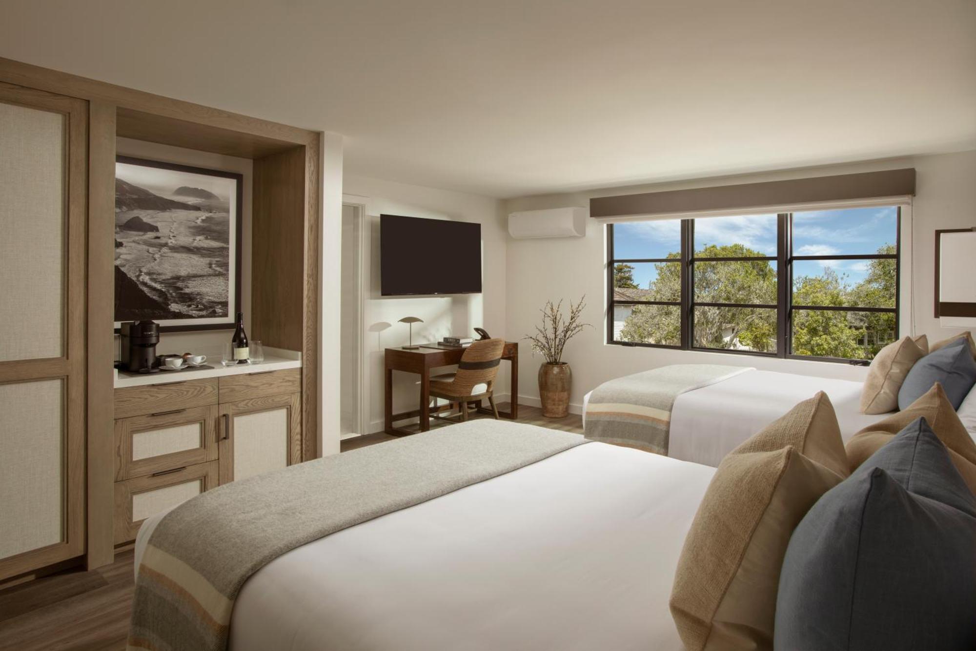 Queen Room with Two Queen Beds,1530869446:JPEG