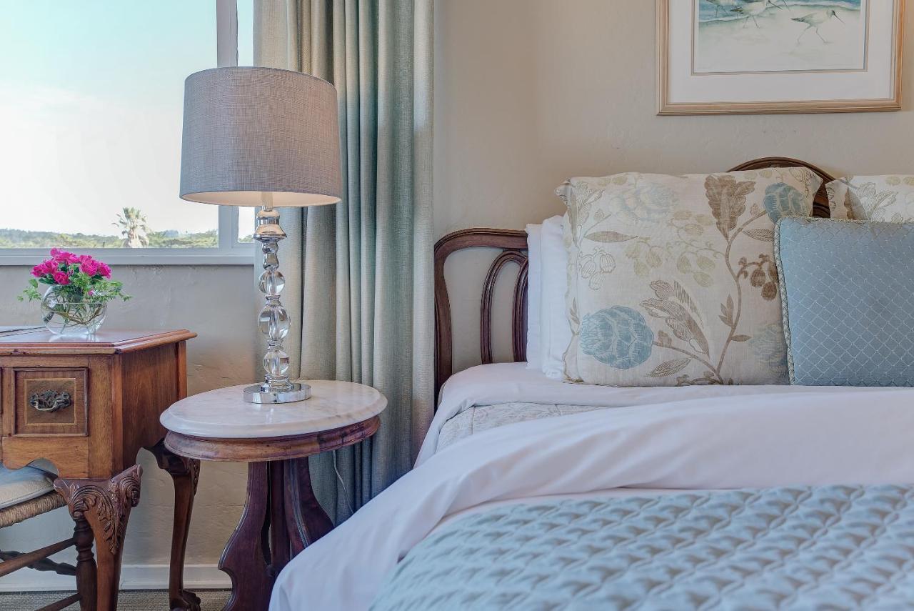 Standard Single Room Sea View