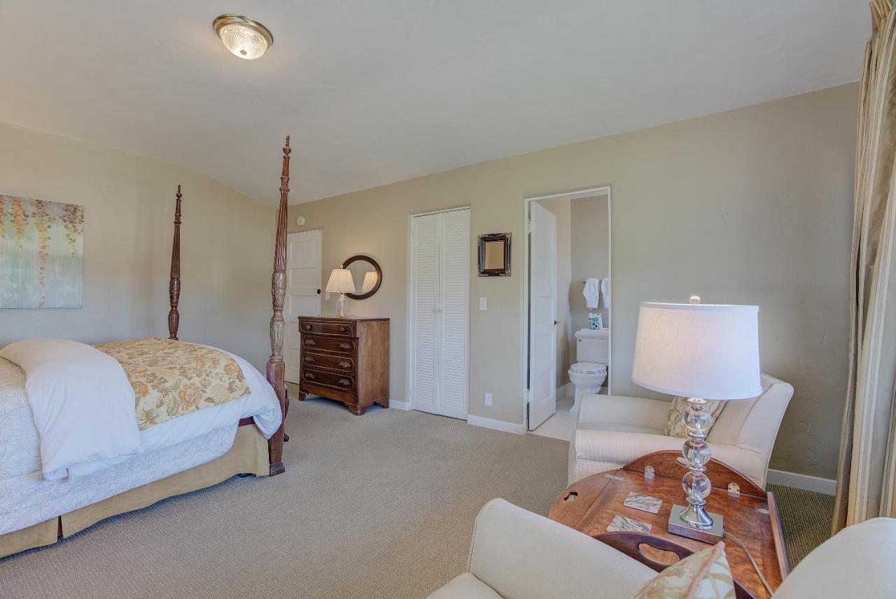 Standard Single Room Sea View