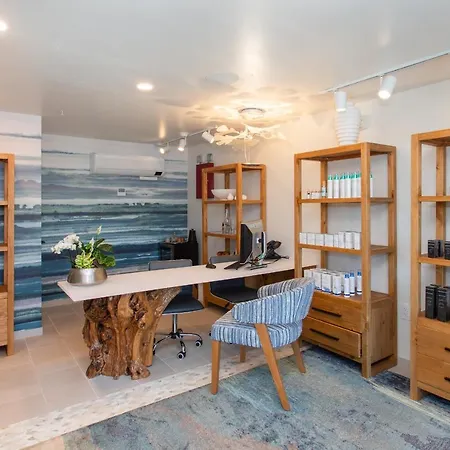 Carmel Beach Hotel-2