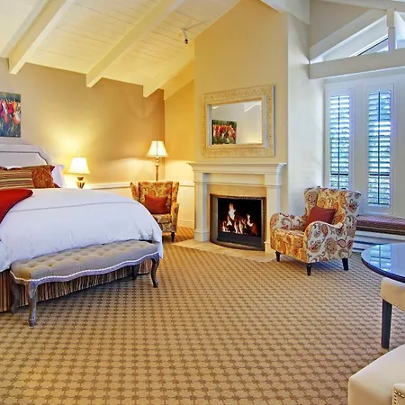 Carriage House Inn-2
