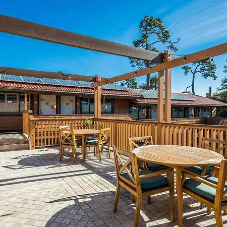 Clarion Collection Carmel Oaks Inn-2